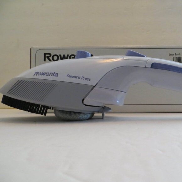 NO MORE WRINKLES! ROWENTA DA-76 Steam 'n Press Garment Steam Fabric Brush NEW - Picture 2 of 2